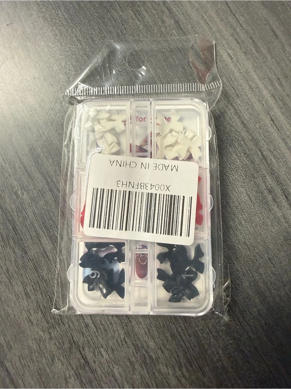 Accessory Pack - Assorted nail art in White, Black, Pink